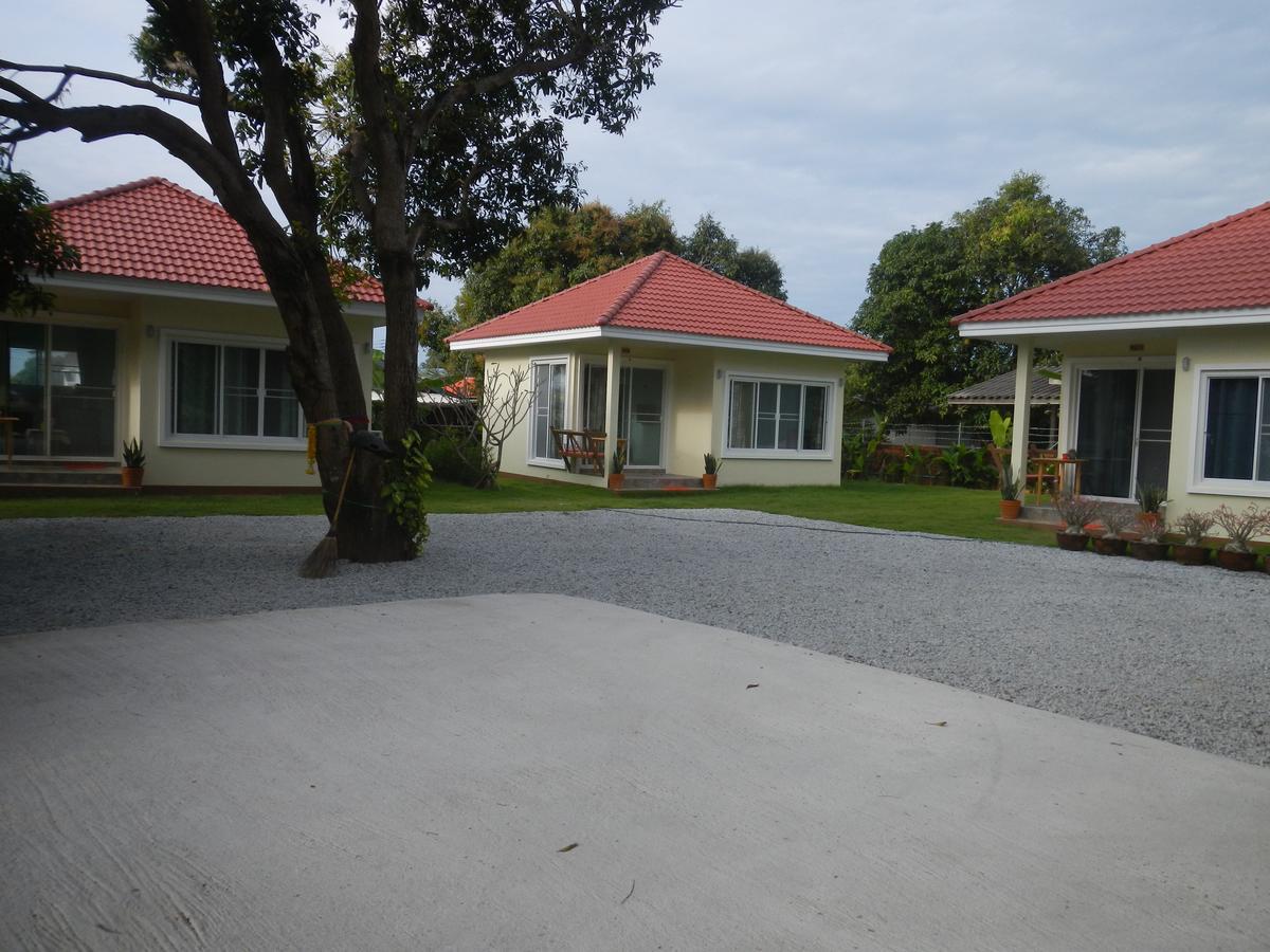 Pat'S Hideaway Bungalows Rayong Exterior foto