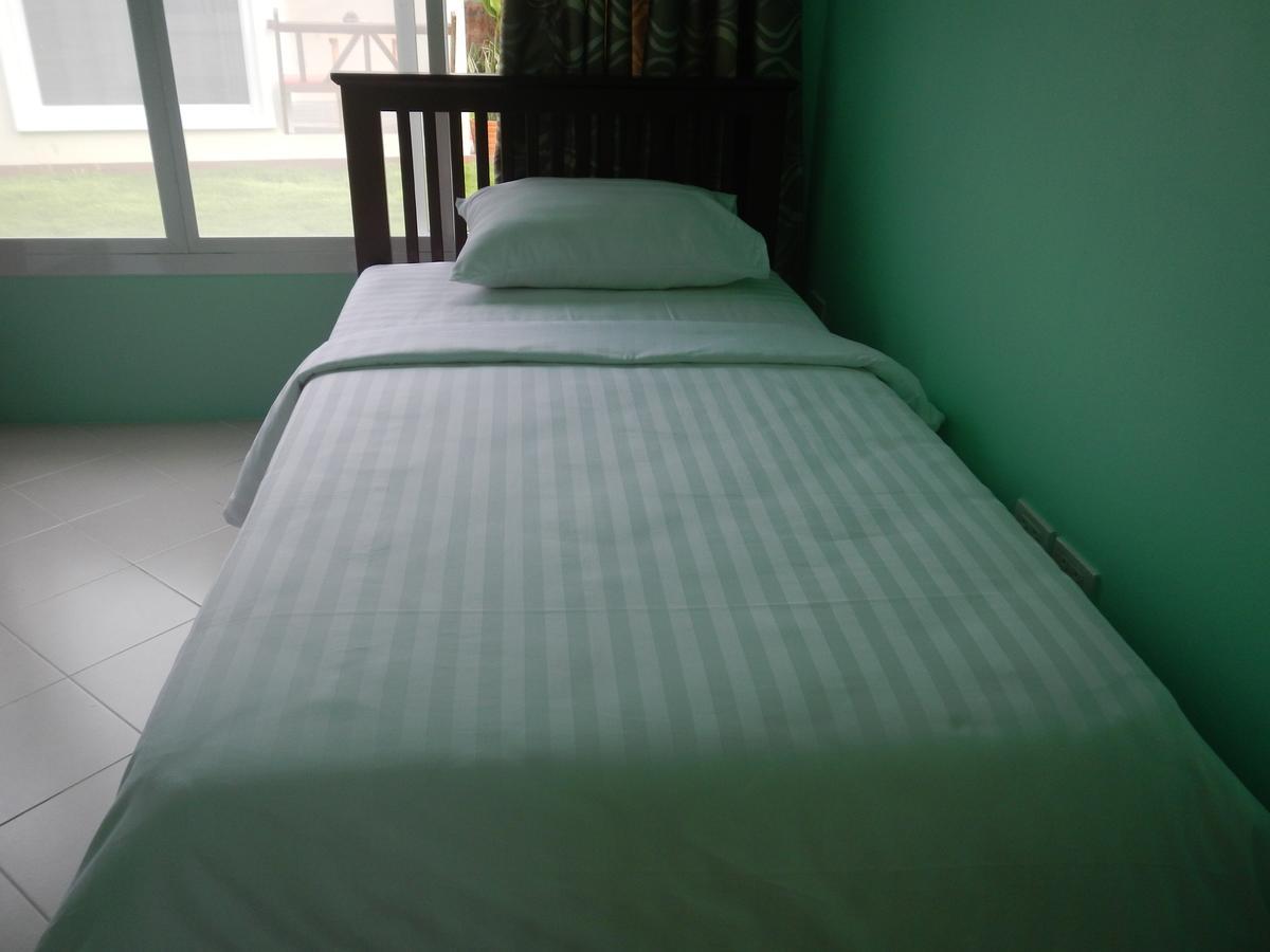 Pat'S Hideaway Bungalows Rayong Exterior foto