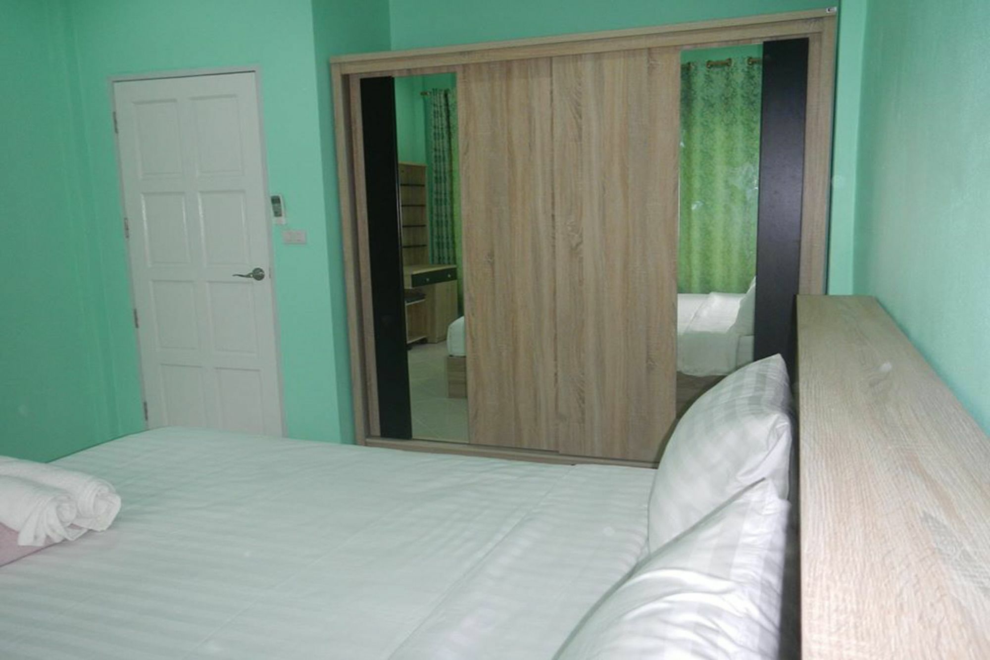 Pat'S Hideaway Bungalows Rayong Exterior foto